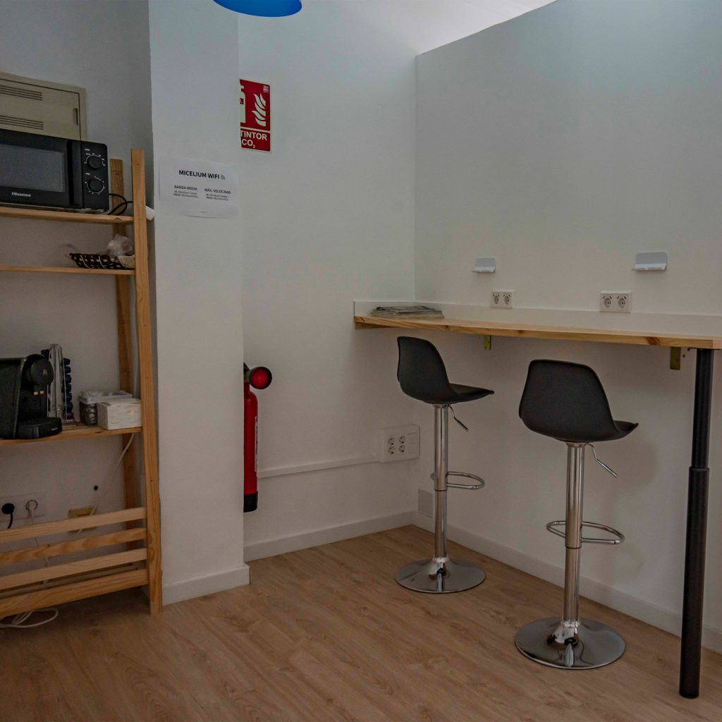 Espacio de cocina de Micelium Coworking Space